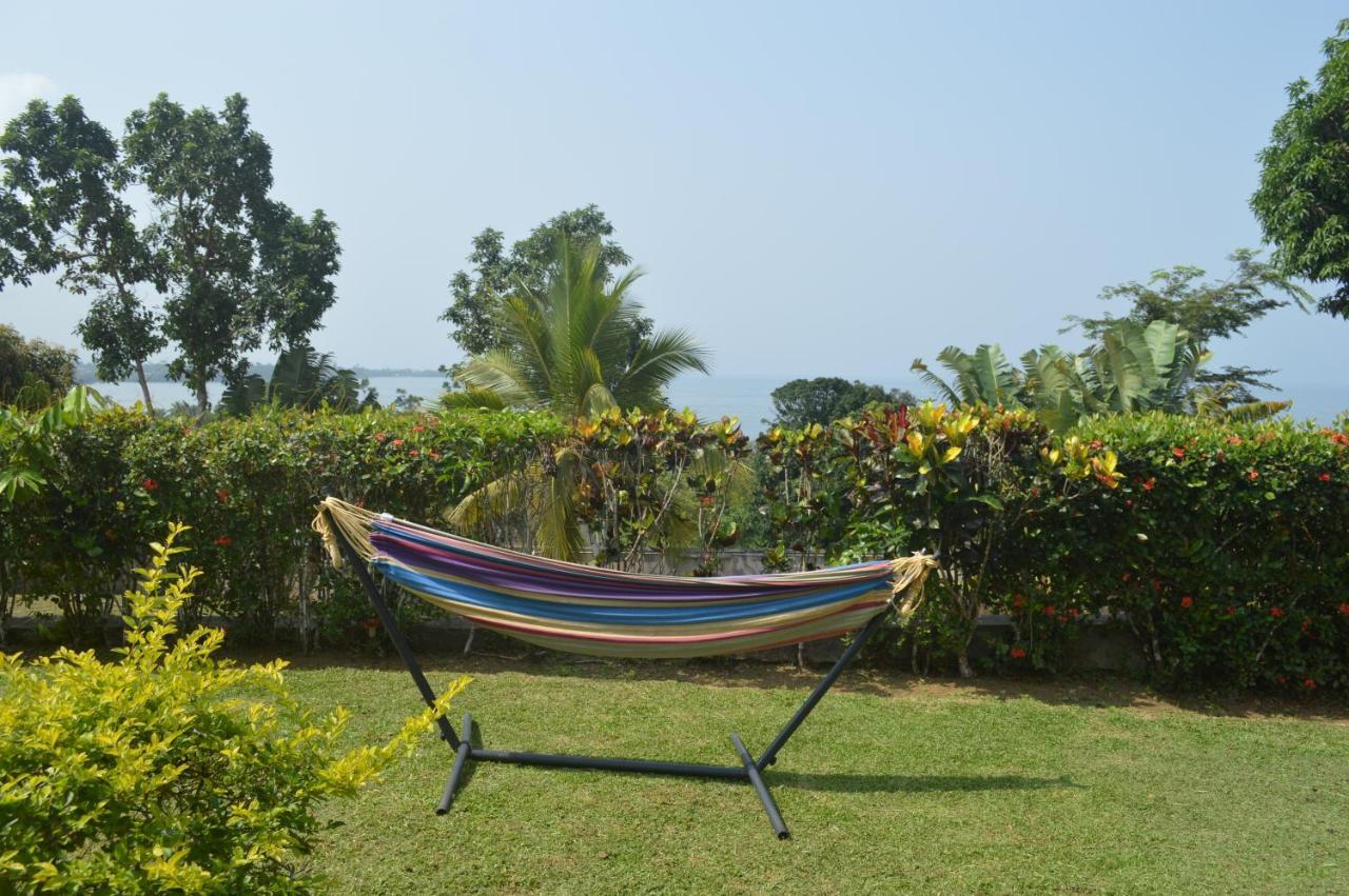 Villa Les 3 Oisillons Kribi Exterior photo