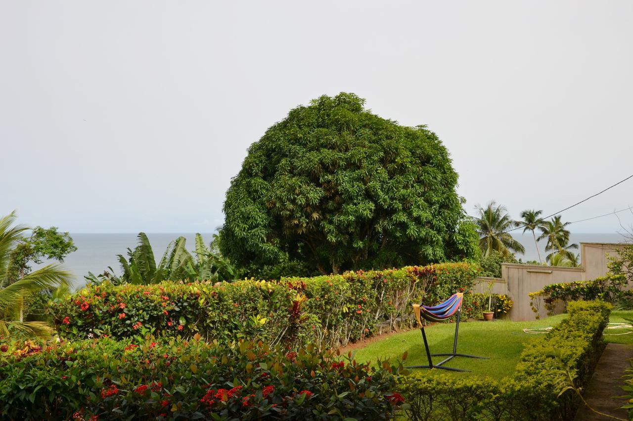 Villa Les 3 Oisillons Kribi Exterior photo