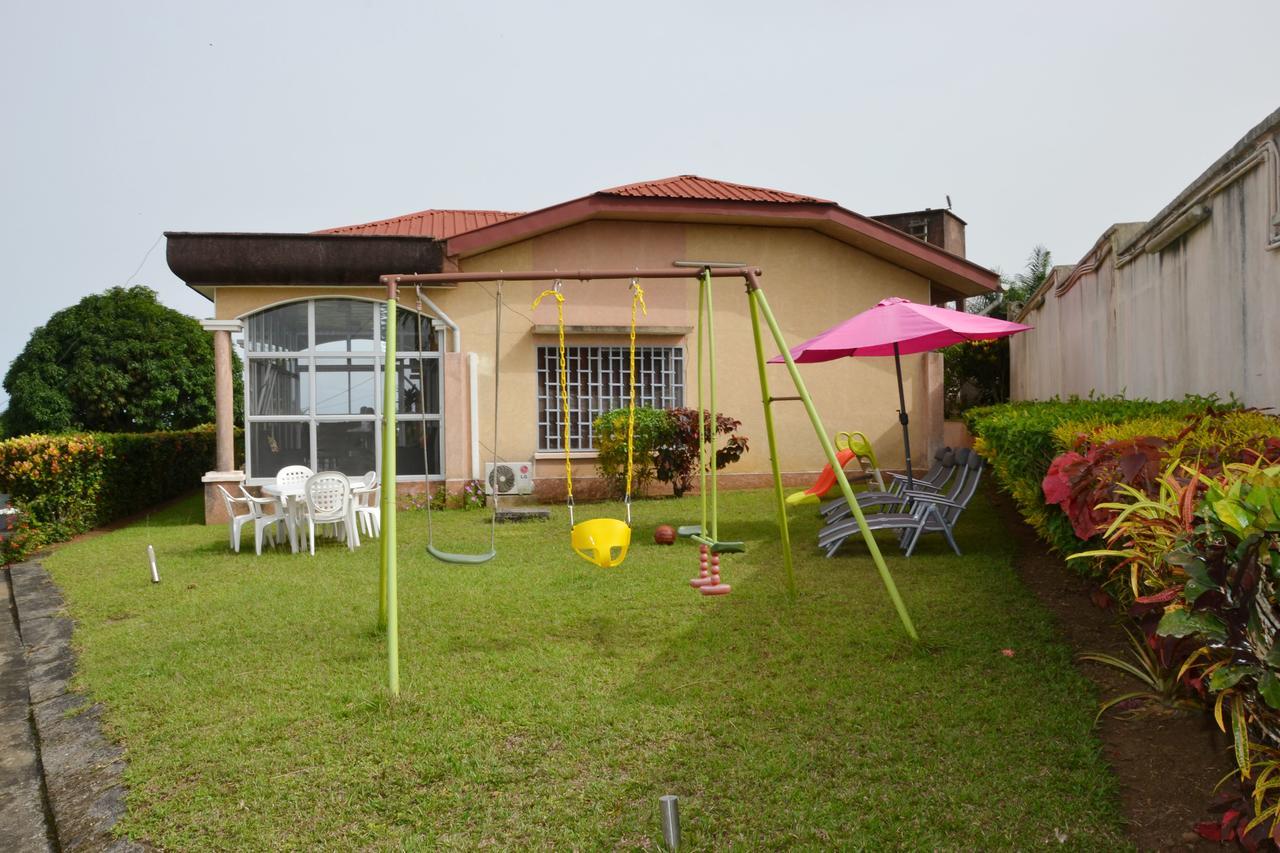 Villa Les 3 Oisillons Kribi Exterior photo